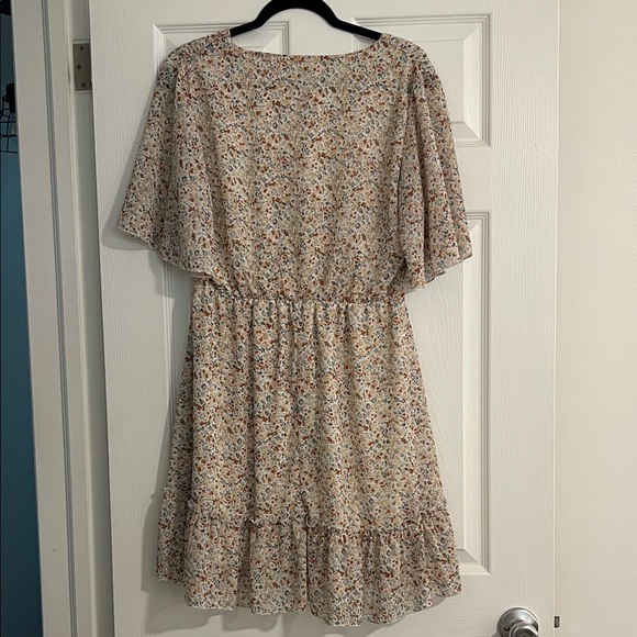 Floral Ruffle Dress - Picture 3 of 4